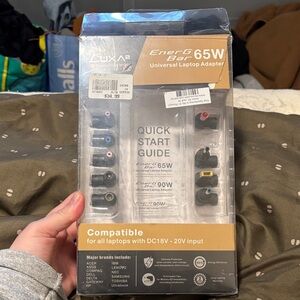 LUXAE 65W Universal Laptop Adapter